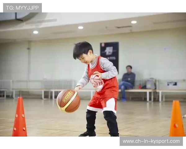 AI技术助力青少年篮球训练，实现视频分析精度提升，青少年篮球基础训练视频