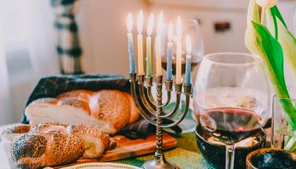 世俱杯赛况：巴萨逆境奋战，淘汰欧洲强队，巴萨世俱杯球衣