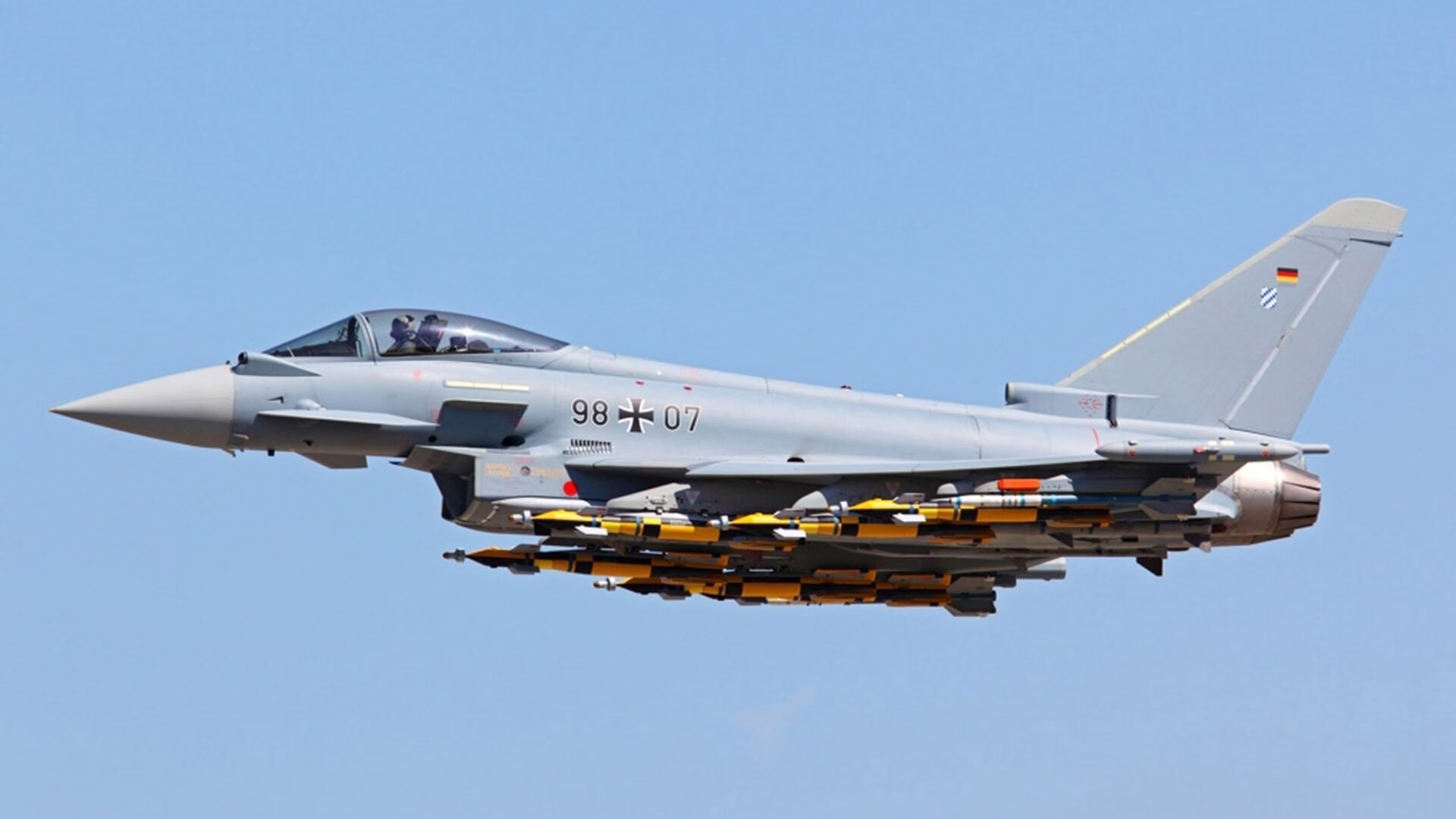 中立代表队B混合4×100米自由泳接力发挥出色，自由泳中国队