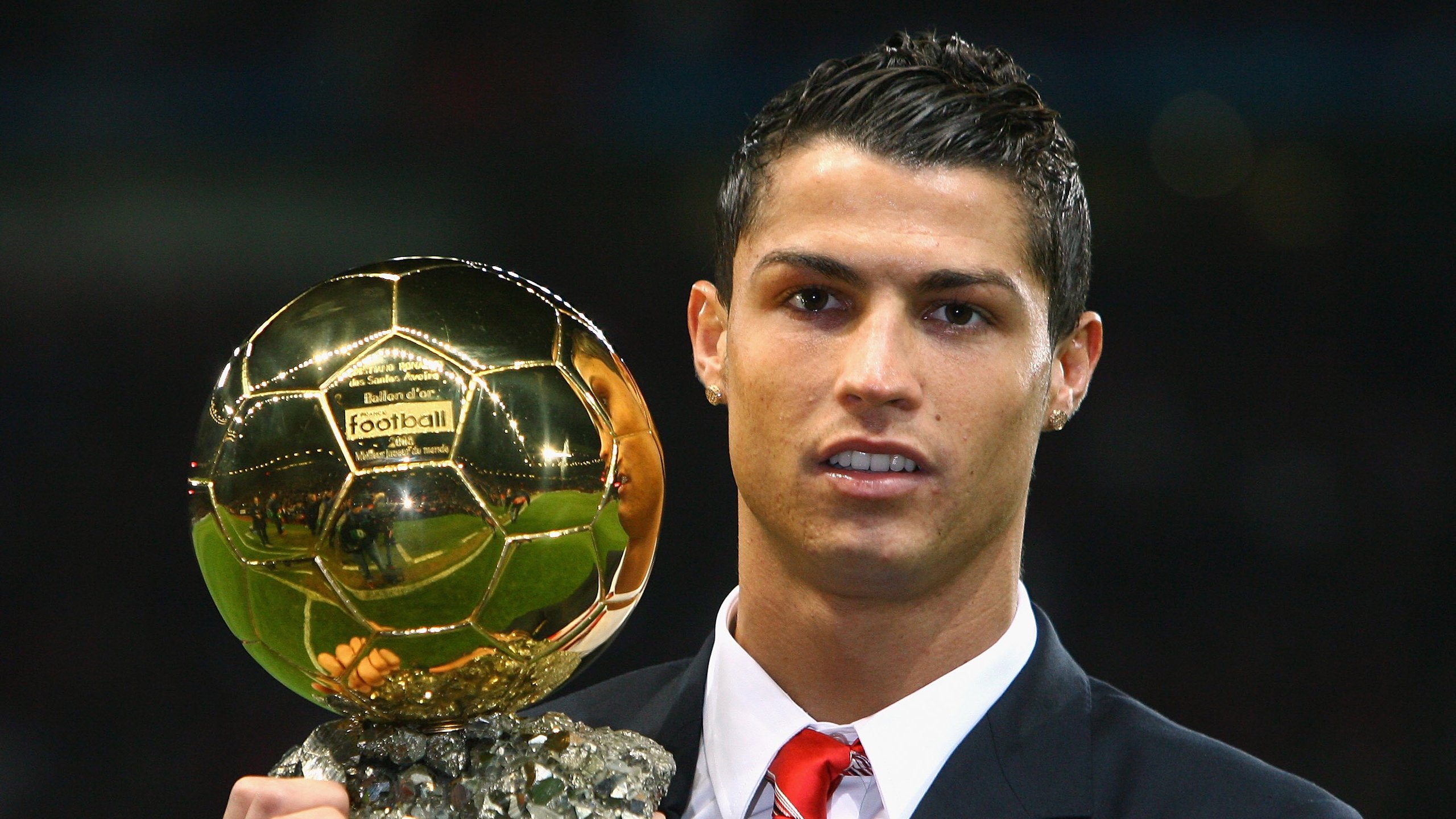 球迷互动：比赛App的新功能带来新体验，球迷交流app